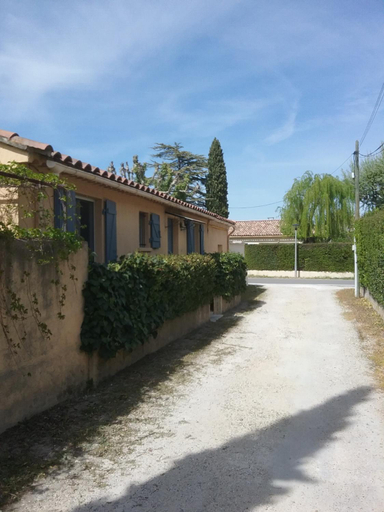 Others 2, UNE CHAMBRE EN VILLE, Vaucluse