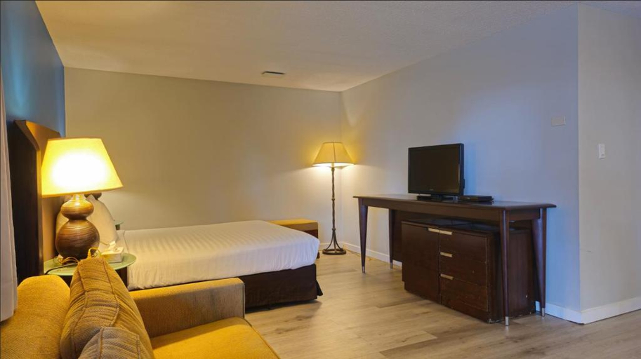 Bedroom 3, The Tide's Out, Nanaimo