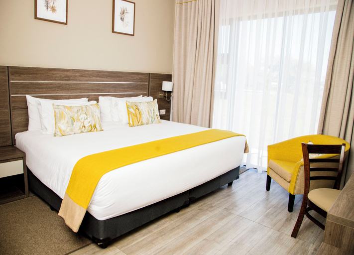 Bedroom 2, Two Rivers Hotel, Chobe