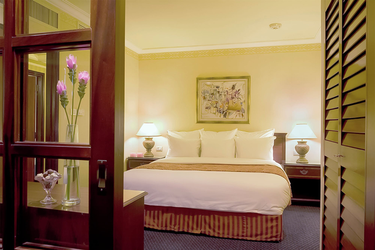 Bedroom 2, Renaissance Tel Aviv