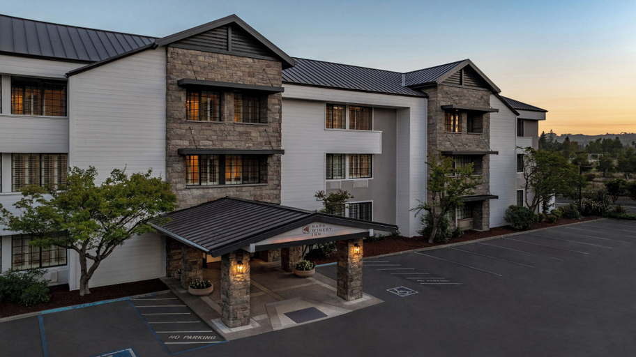 Exterior & Views 2, Napa Winery Inn, Napa