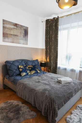 Others 2, ClickTheFlat Three Crosses Square Apart Rooms, Warsaw