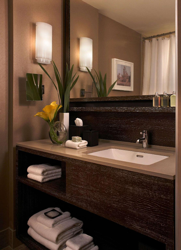 Bathroom 19