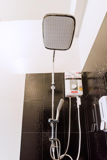 Bathroom 4, Royce Boutique Betong, Batong