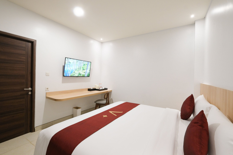 Valstar Hotel Canggu - Tap to explore photos