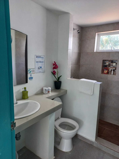 Bathroom 4, Tropical Garden House, San Andrés