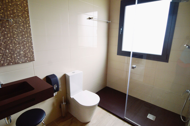 Bathroom 4, Bed and Breakfast Equitare Rural , Miranda do Corvo