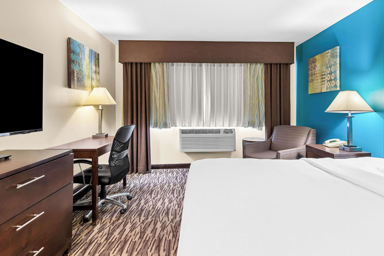 Bedroom 3, Best Western Baraboo Inn, Sauk