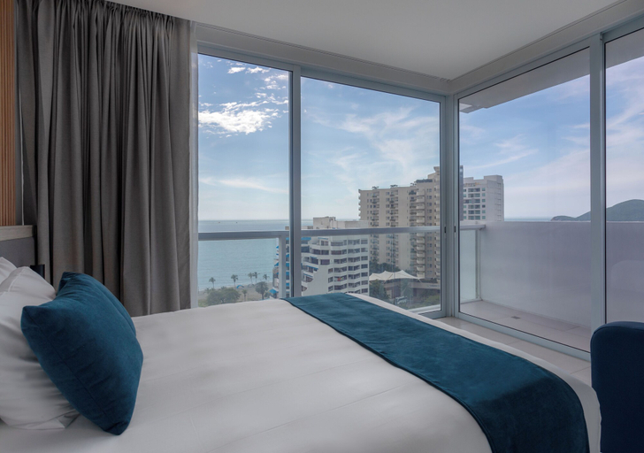 Bedroom 3, Hotel Porto Horizonte All Inclusive by oxoHotel, Santa Marta (Dist. Esp.)
