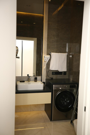 Bathroom 3, Sea Breeze, Baku