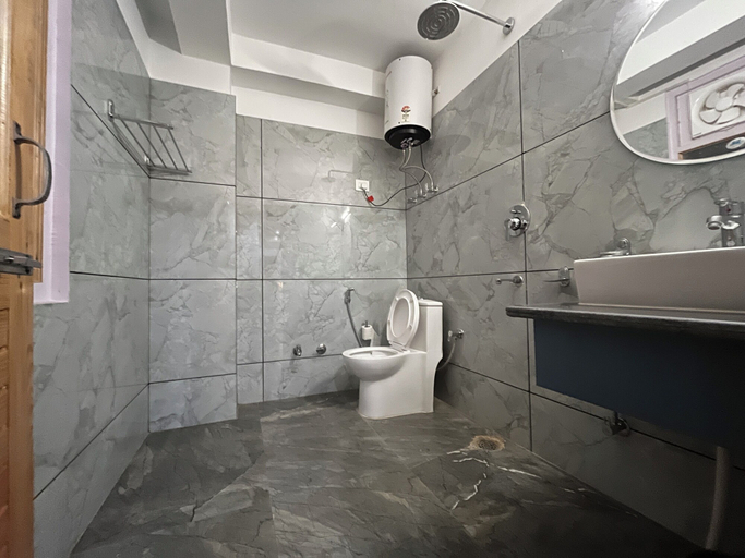 Bathroom 3, Odin Hostel Kasol, Kullu
