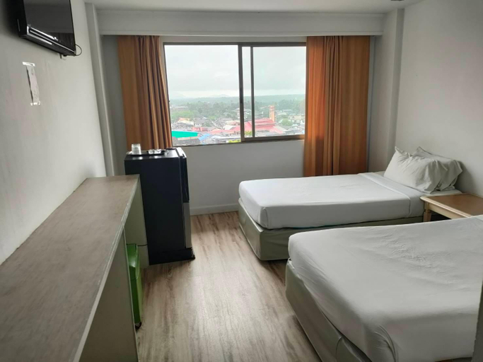 Bedroom 3, Inter Tower Hotel, Su-ngai Ko Lok