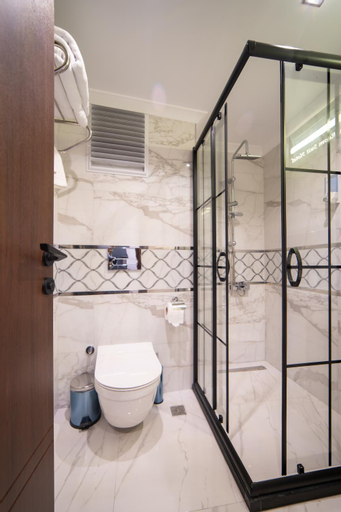 Bathroom 8