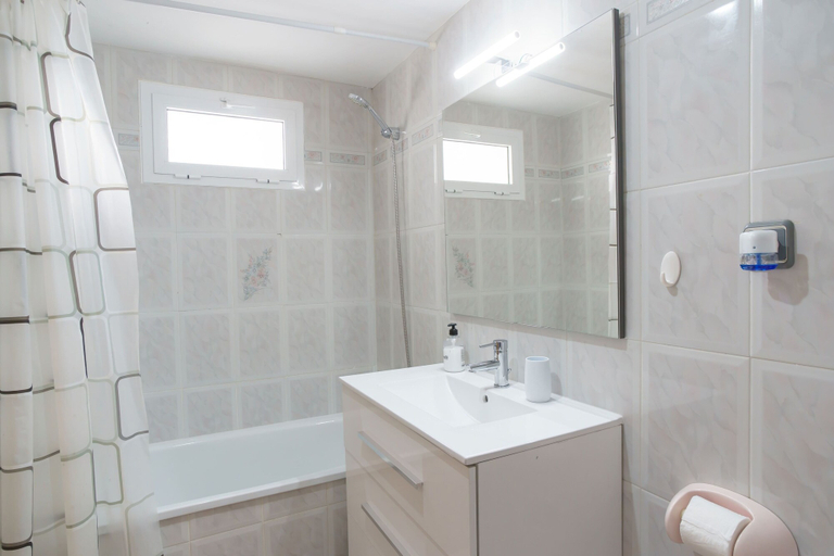 Bathroom 3, Forner Apartamentos Peñiscola, Castellón