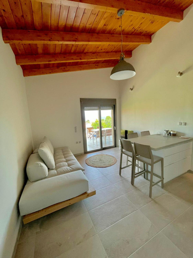 Others 3, Gargarou Residences, Peloponnese