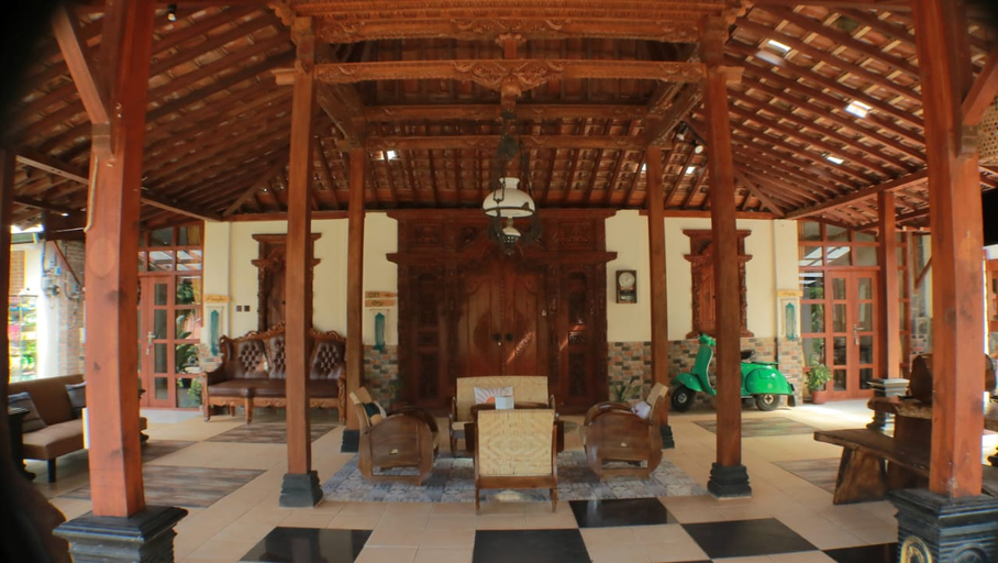 Others 2, Villa Opa Doel, Bantul