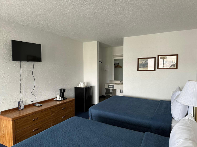 Bedroom 3, Bayside Inn, Lake Hurron