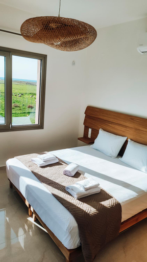 Others 2, IRINI. seaview - beach - pool - privacy, Faistos