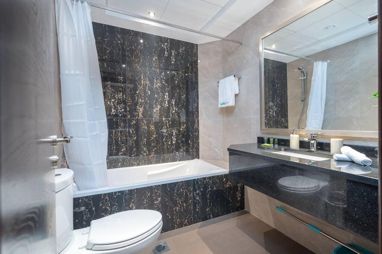 Others 5, Romantic hideaway w breathtaking Burj Khalifa view, Dubai