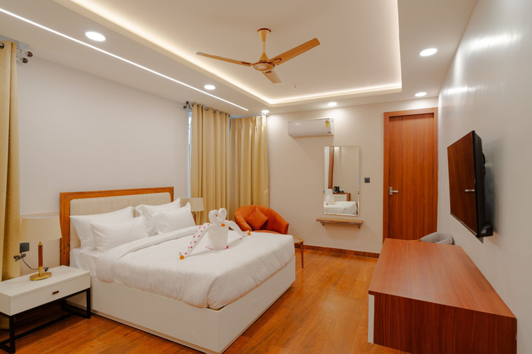 Bedroom 3, Alokah Kashi, Varanasi