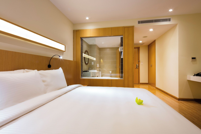 Bedroom 3, Starcity Bayfront Nha Trang Hotel, Nha Trang