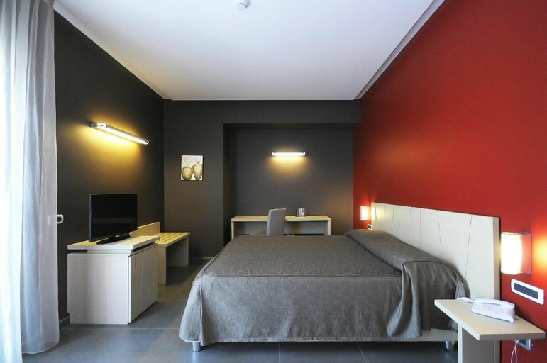 Bedroom 3, Sunrise Hotel, Napoli