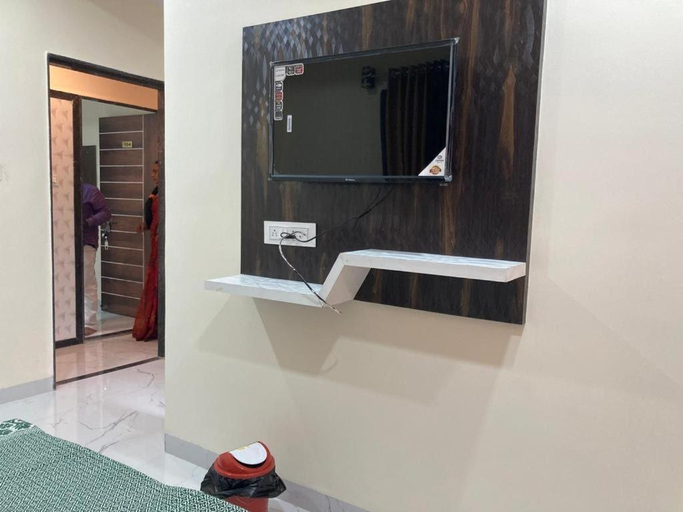 Bathroom 4, Hotel Sai Viraj Palace , Ahmadnagar