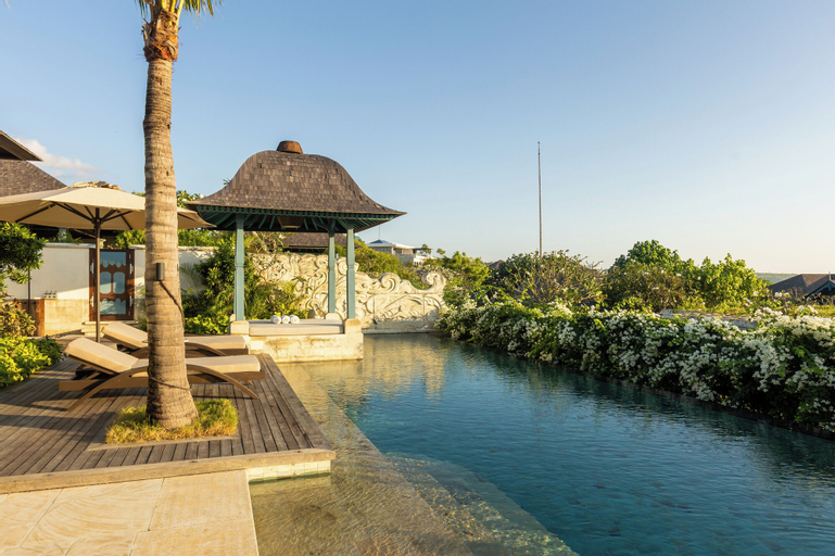 Swimming Pool 25