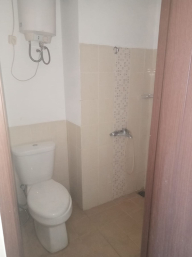Bathroom, Yudha Eco Room (Apartement Easton Park), Sumedang