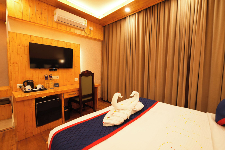 Bedroom 3, Hotel Bella Heights, Kangra
