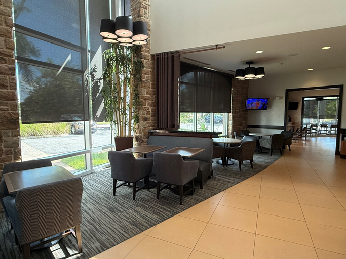 Food & Drinks 5, Hyatt Place Fort Myers/at The Forum, Lee