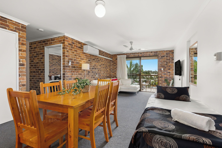 Dining Room 4