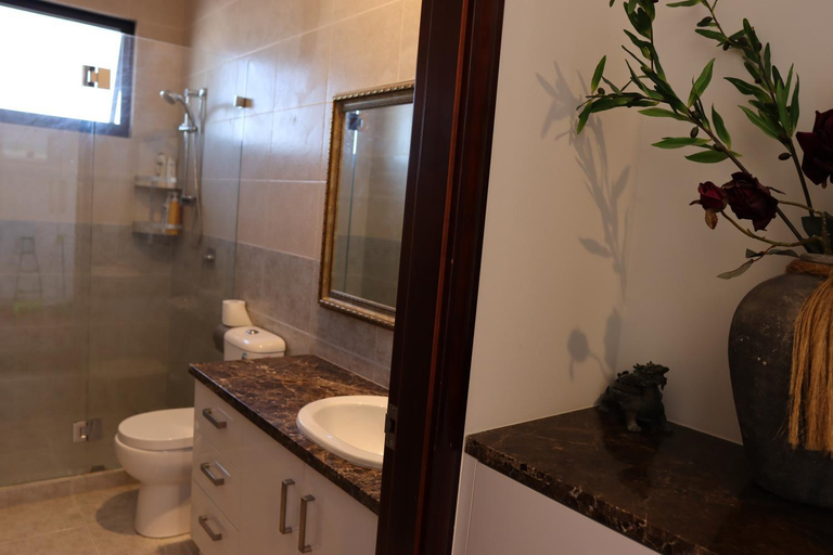 Bedroom 3, Comfortable Luxury Home, Stirling