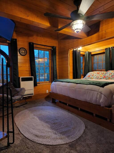 Others 3, The Eagle's Nest Treehouse Cabin, Matanuska-Susitna