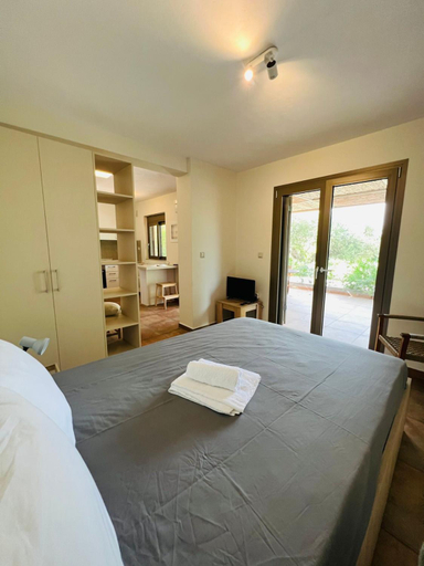 Others 5, Gargarou Residences, Peloponnese