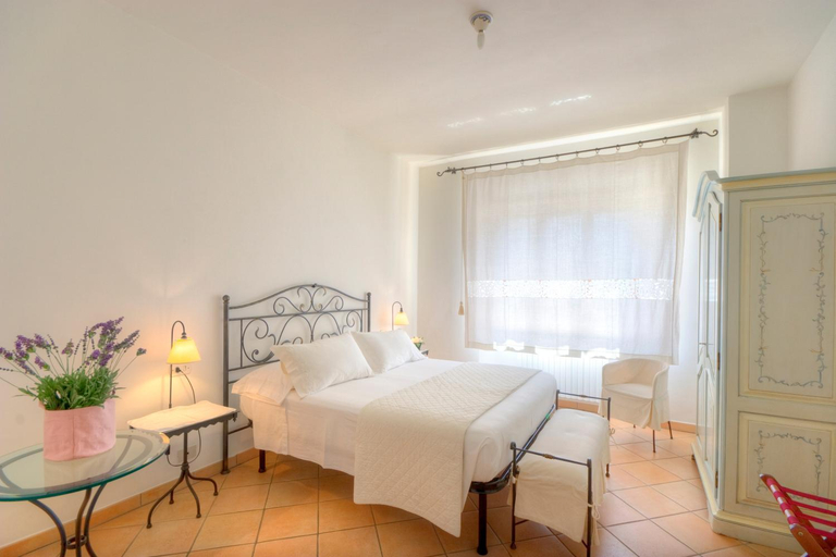 Others 4, Villa Eva, Ancona
