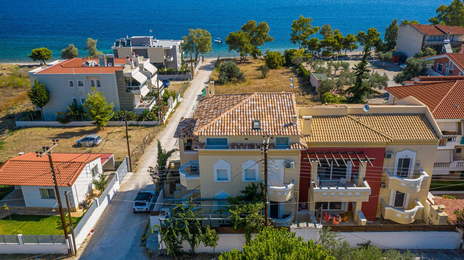 Exterior view 5, LIVAS Almyri seafront flat, Peloponnese