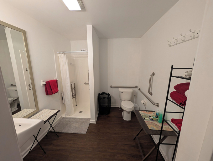 Bathroom 4, Apple Inn and Suites Cooperstown Area, Otsego