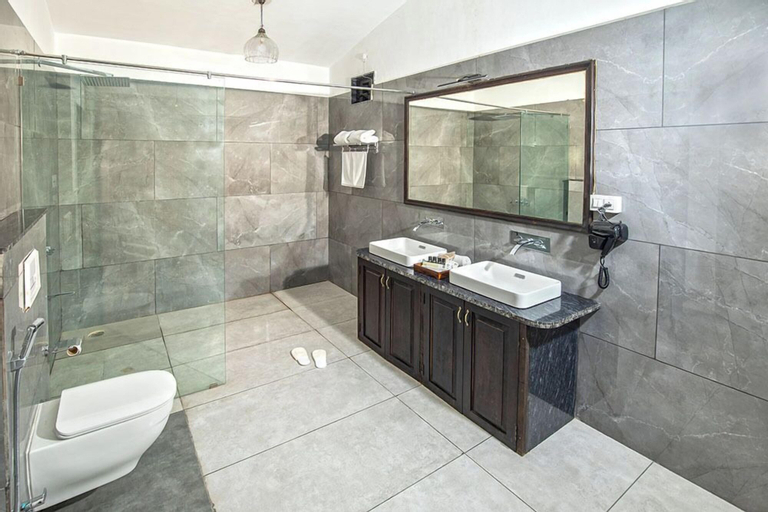 Bathroom 3