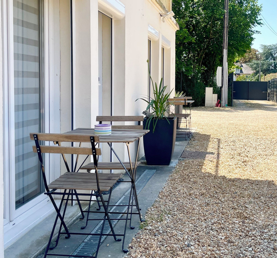 Exterior & Views 15