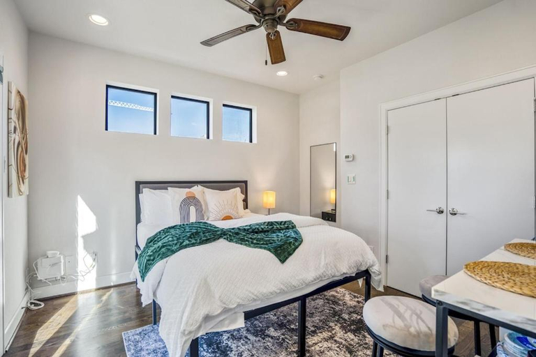 Bedroom, Clay Studio in the heart of EADO, Houston