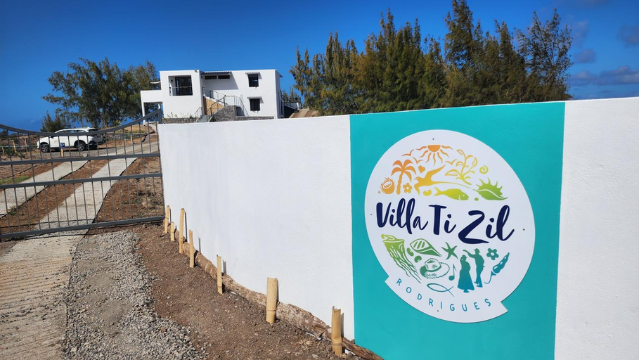 Others 5, Villa Ti Zil
