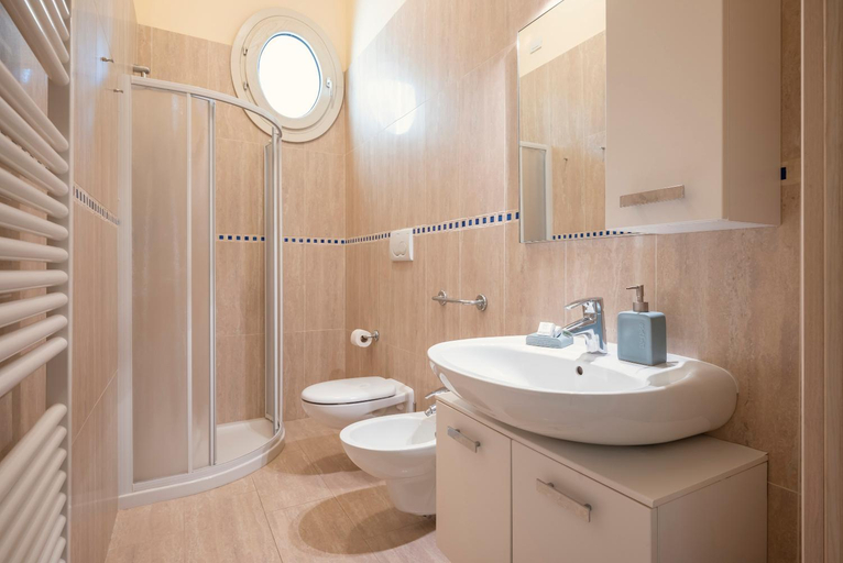 Shower, Villa Teti, Livorno
