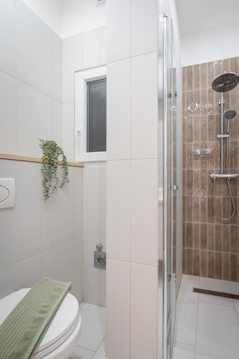 Bathroom 2, K10 - Kazinczy Street Heritage Suite - Best Location by BQA, Budapesti