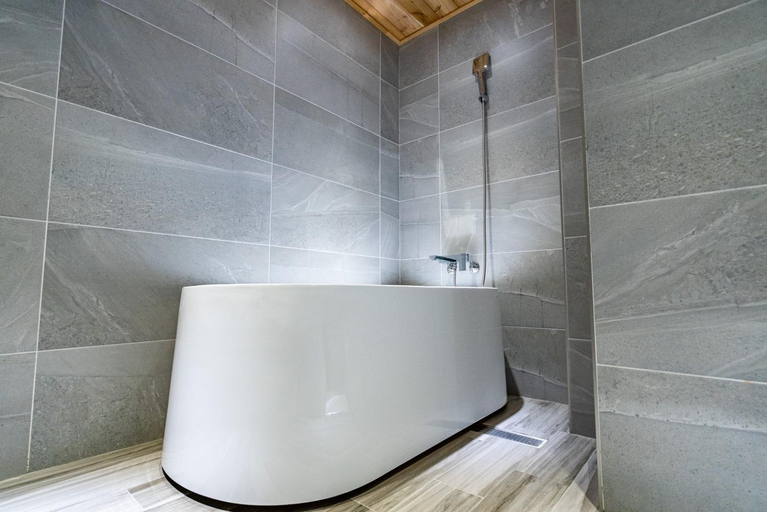 Bathroom 3, -樹叁輕旅-自助入住, Pingtung
