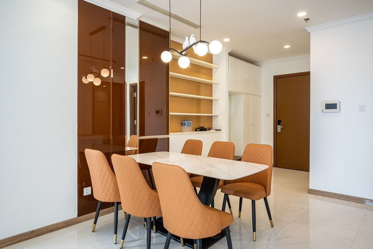 Dining Room 19