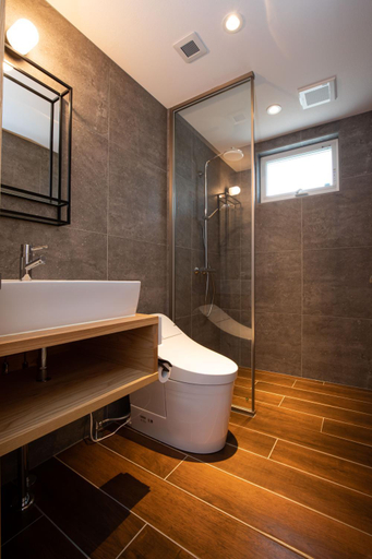 Bathroom 3, Casa Balena, Hakuba