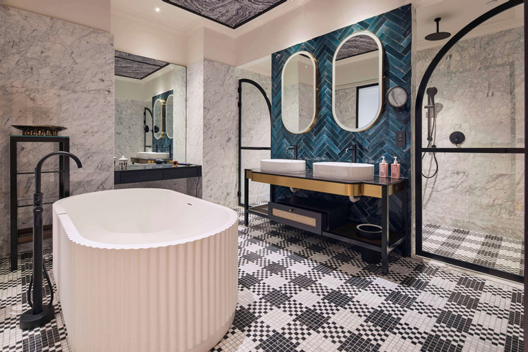 Bathroom 27