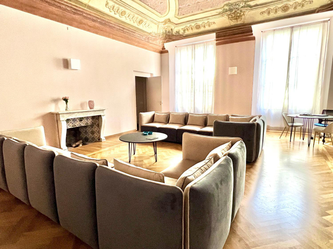 Others 5, The Seven Suites, Genova