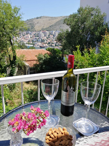 Food & Drinks 5, Insideout Apartment, Dubrovnik